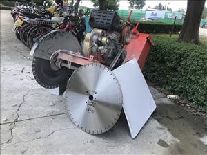 Diesel cutter (not included cutting blade) for rent